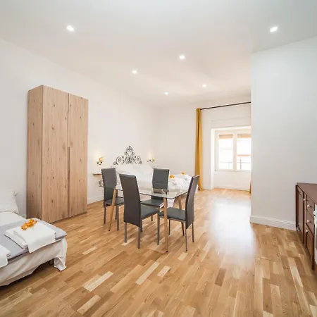 Eugenia E Donato * Nápoles