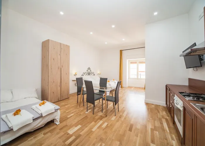 Eugenia E Donato * Nápoles